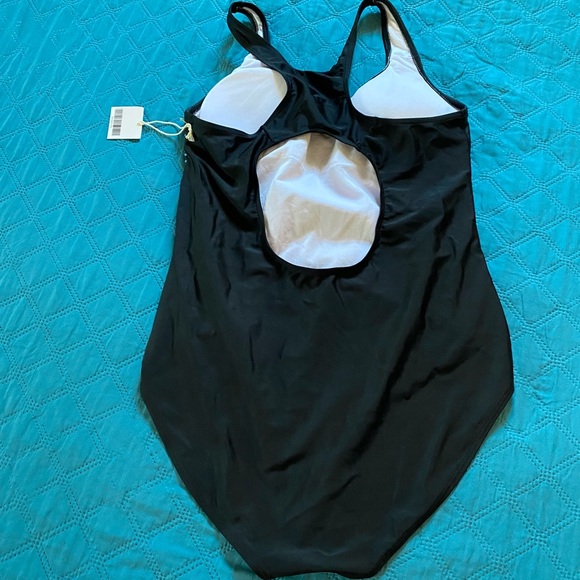 Women's Triangular Sports Swimwear Bathing Suit 🩱 - Picture 14 of 14